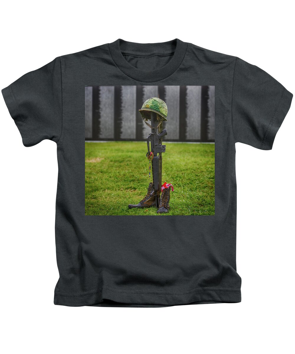 Battle Kids T-Shirt featuring the photograph Battle Field Cross At the Traveling Wall by Paul Freidlund