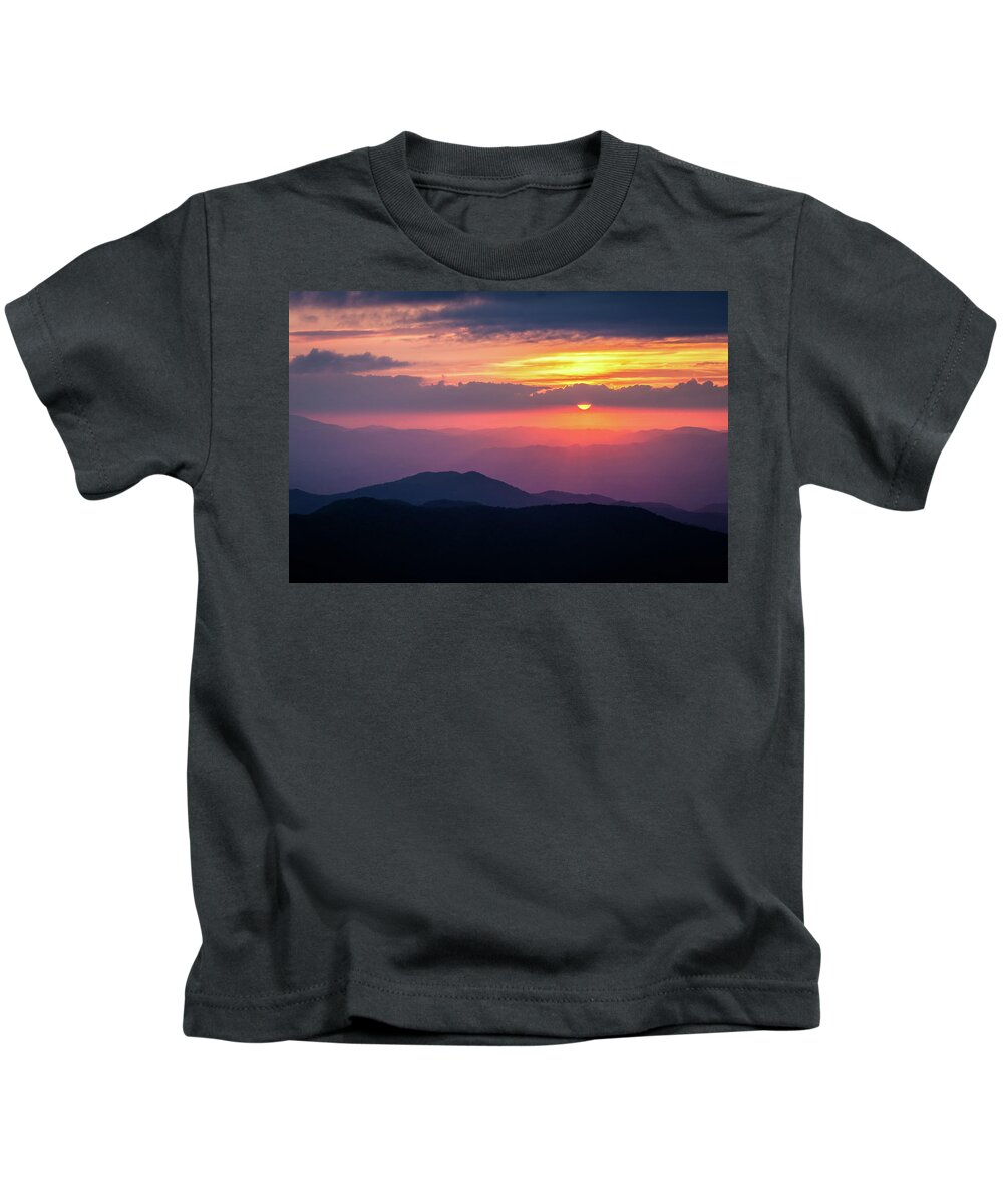 Blue Ridge Parkway Kids T-Shirt featuring the photograph Blue Ridge Parkway Asheville NC Craggy Evening Vibes by Robert Stephens