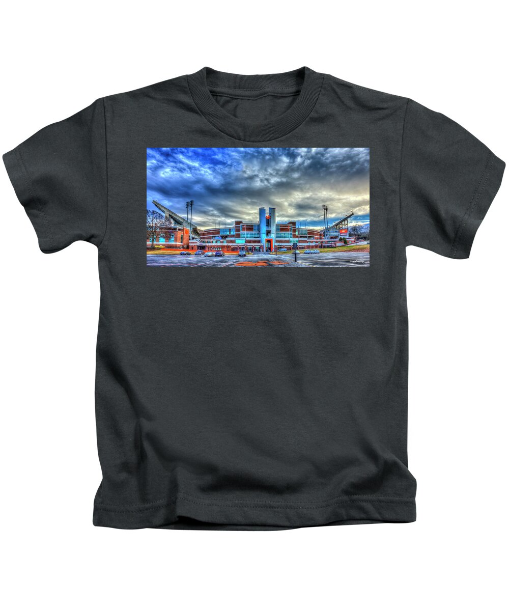New World Graphics Clemson University Mountain Man's T-Shirt Tee