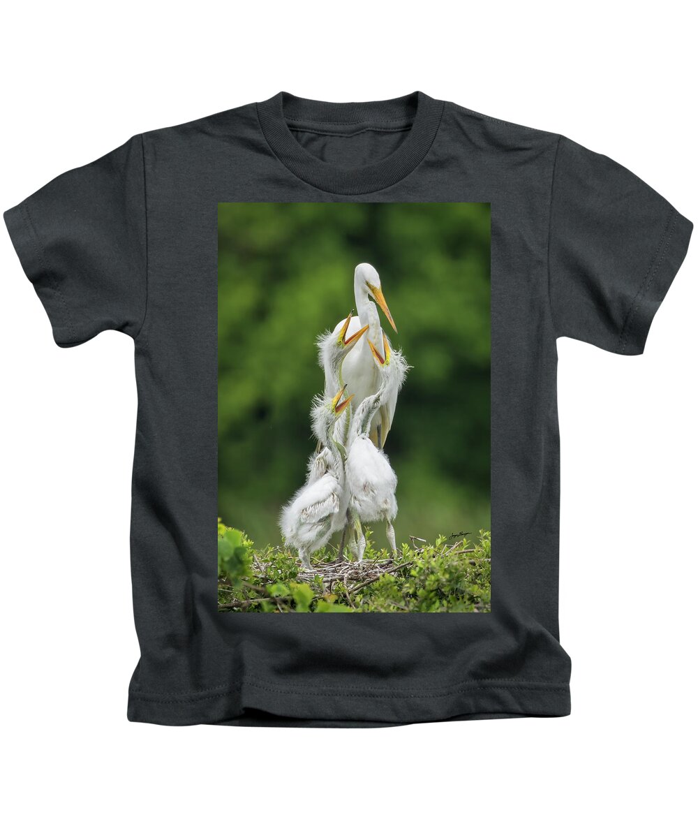 Great Egret Kids T-Shirt featuring the photograph Great Egret Feeding Time by Jurgen Lorenzen
