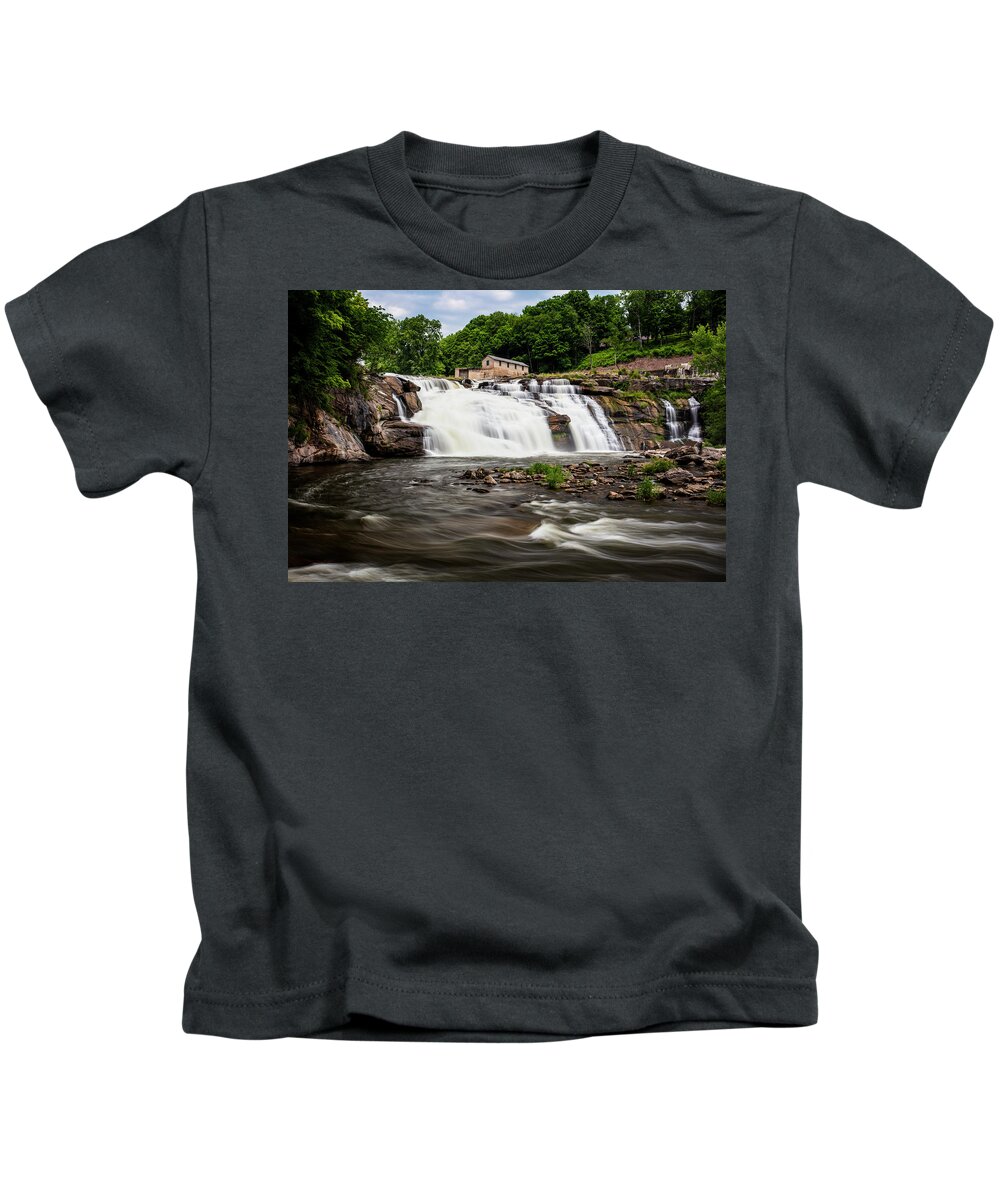 Waterfall Kids T-Shirt featuring the photograph Great Falls Connecticut by Marlo Horne