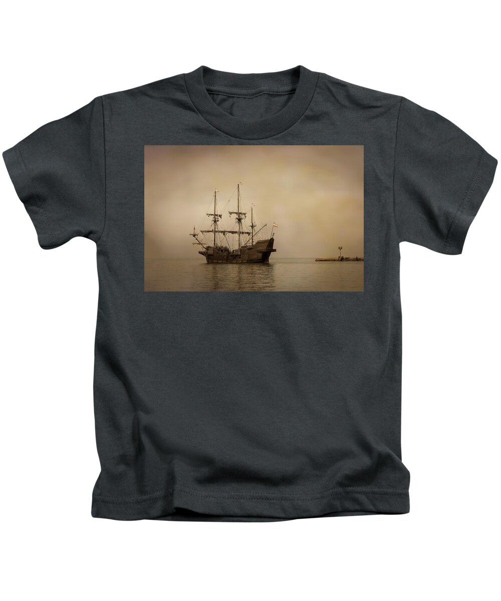 Boats Kids T-Shirt featuring the photograph In The Mist by Dale Kincaid