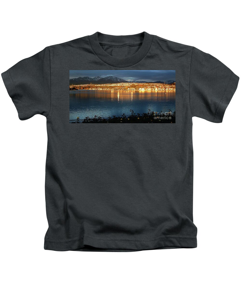 Southern California Kids T-Shirt featuring the photograph Lake Mission Viejo Winter Sunset by Brian Watt