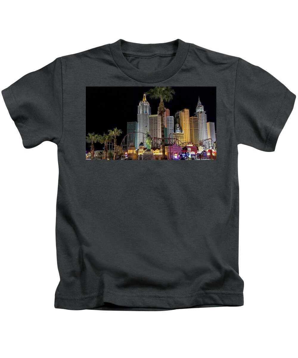 Las Vegas Kids T-Shirt featuring the photograph Las Vegas New York New York by Cathy Anderson