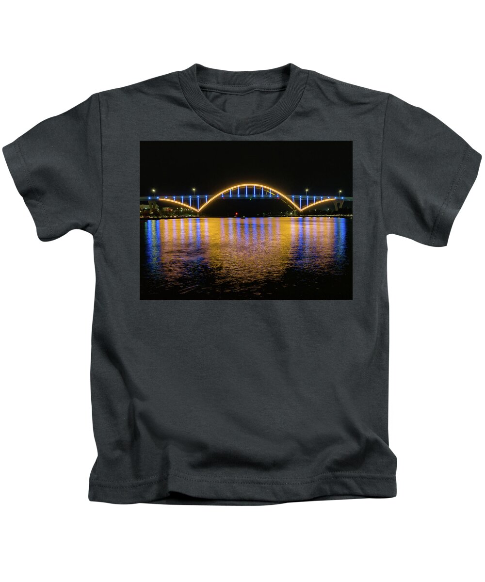 Port Of Milwaukee Kids T-Shirt featuring the photograph Light the Hoan with the People's Flag by Kristine Hinrichs