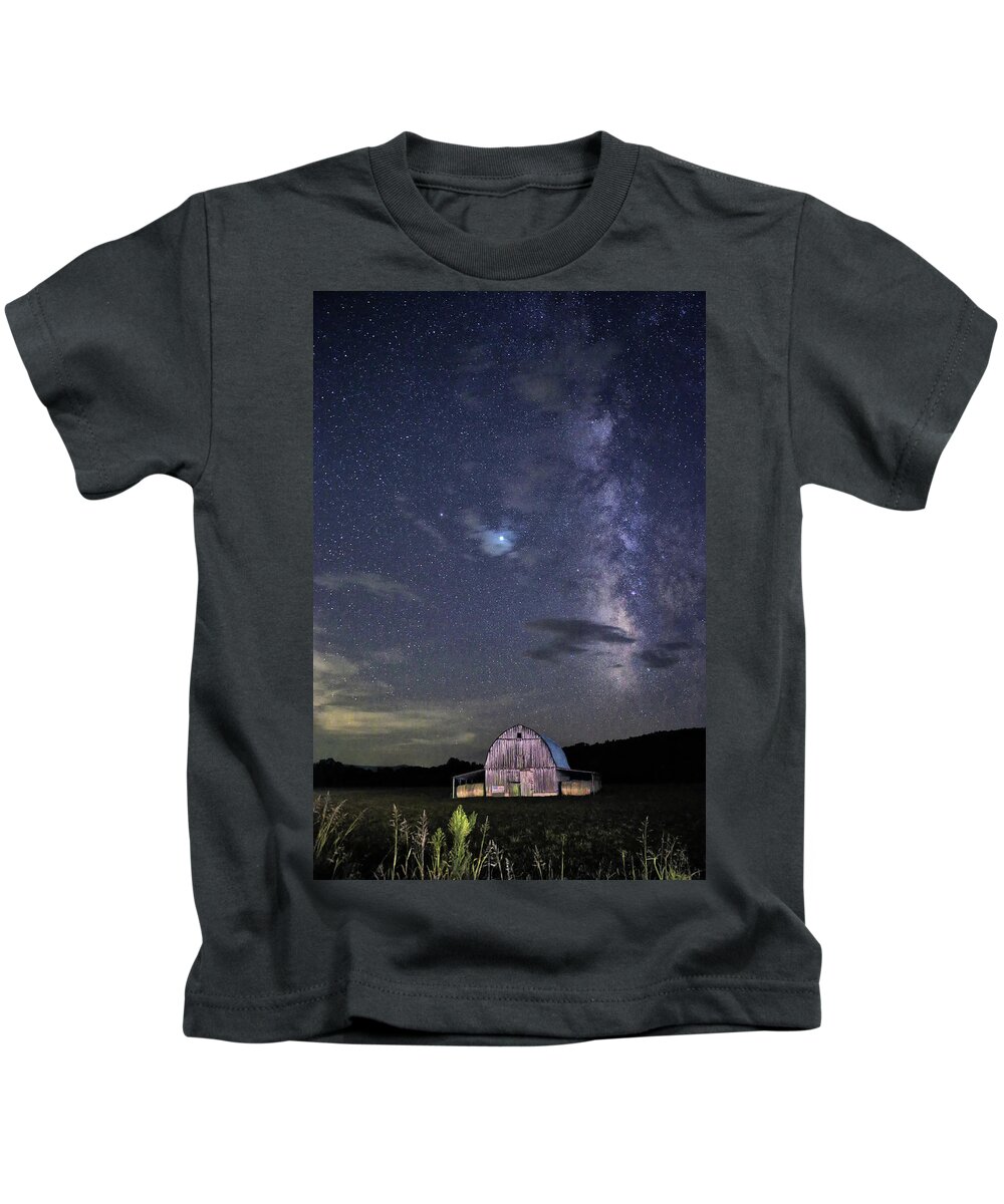  Kids T-Shirt featuring the photograph Milky Way Over the Smith Barn by William Rainey
