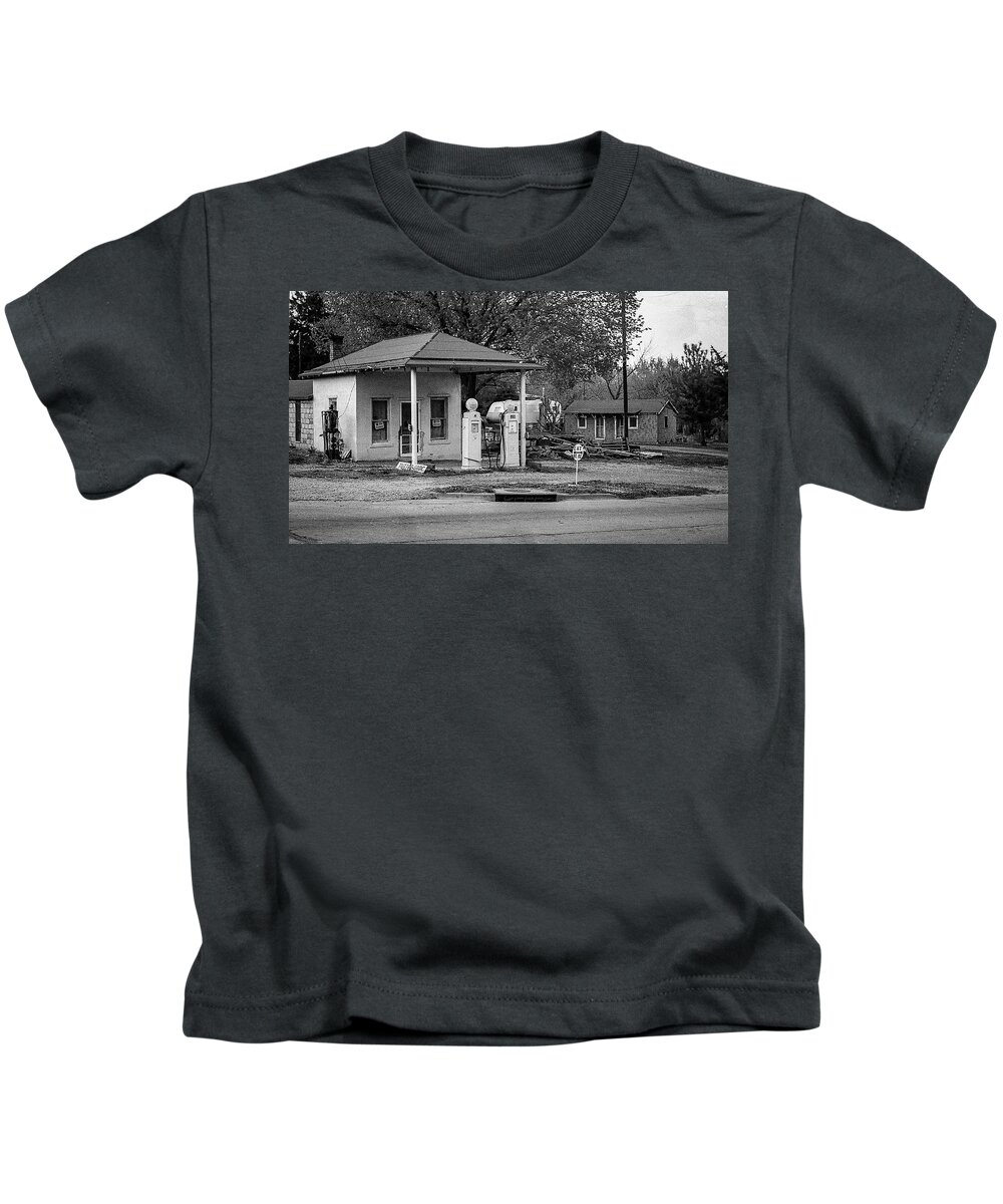 Old Service Station Kids T-Shirt featuring the photograph Old service Station by Jim Mathis