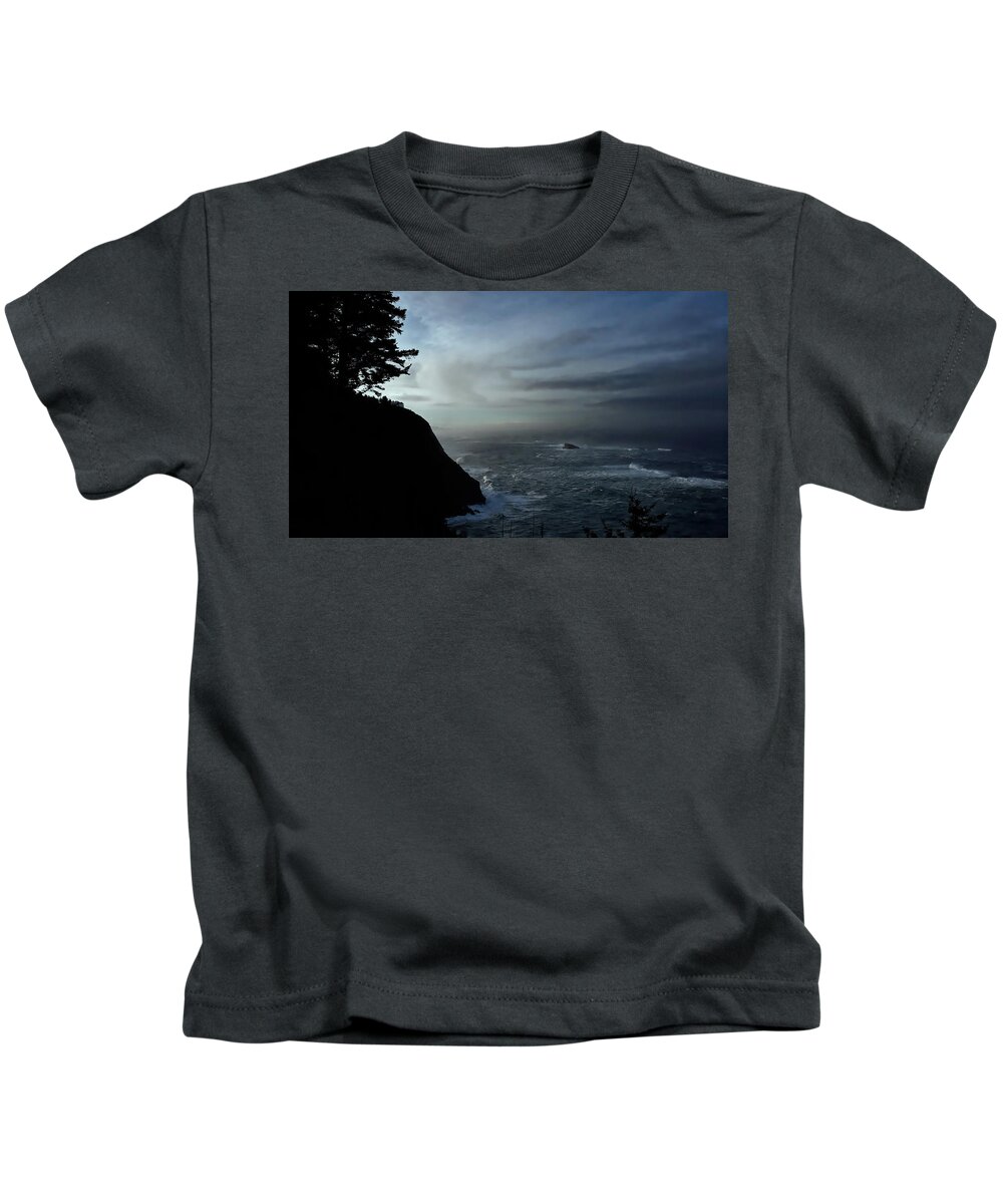 Oregon Coast Kids T-Shirt featuring the photograph Oregon Coast twilight by Cathy Anderson