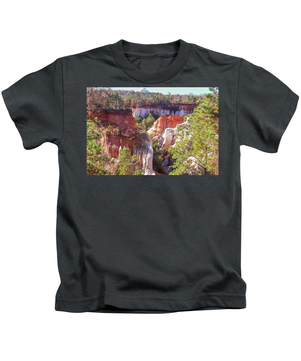 Providence Canyon State Park Kids T-Shirt featuring the photograph Providence Canyon Across by Ed Williams