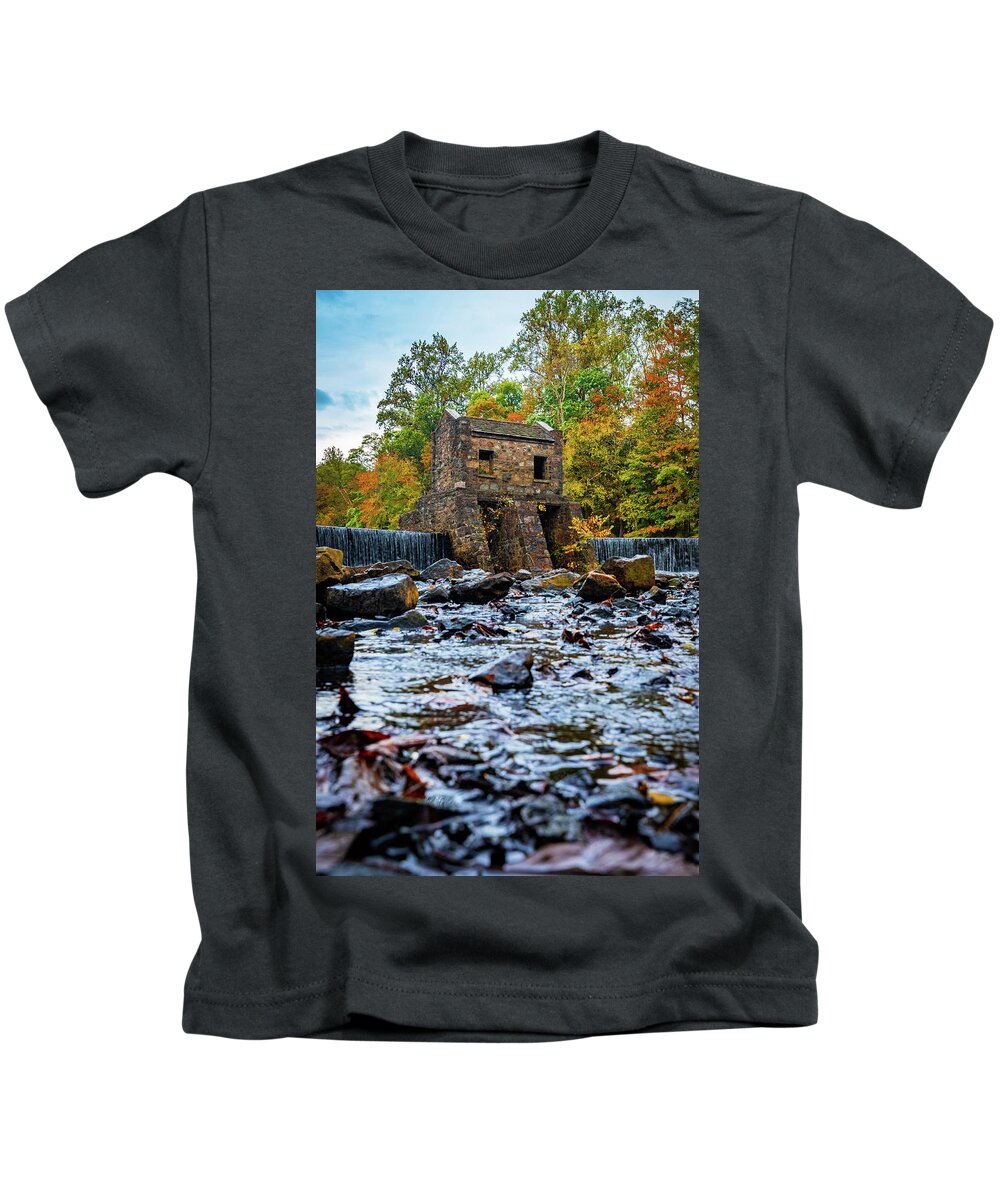 Lake Kids T-Shirt featuring the photograph Speedwell Lake by Glenn Davis