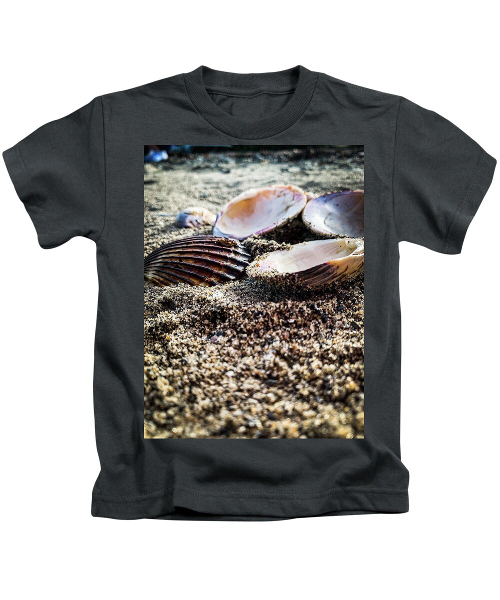 Beach Kids T-Shirt featuring the photograph The beach by Jim Feldman