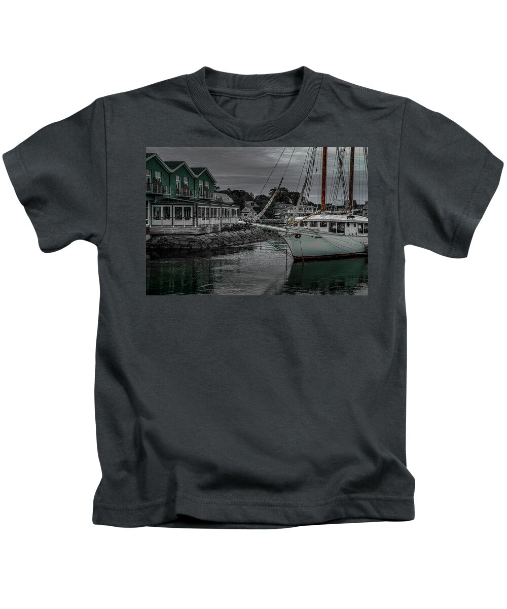  Spirit Restaurant Kids T-Shirt featuring the photograph The Spirit by Penny Polakoff