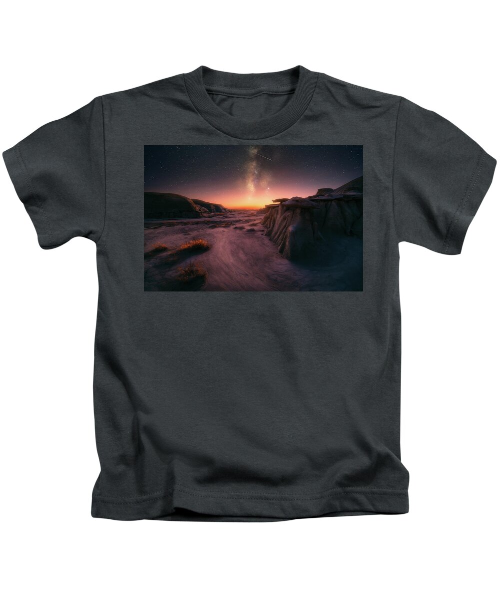 Badland Kids T-Shirt featuring the photograph Twilight at badland by Henry w Liu