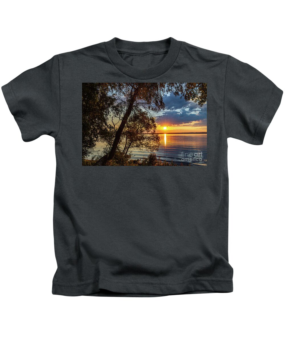 Sunrise Kids T-Shirt featuring the photograph Who Needs the Tropics by William Norton