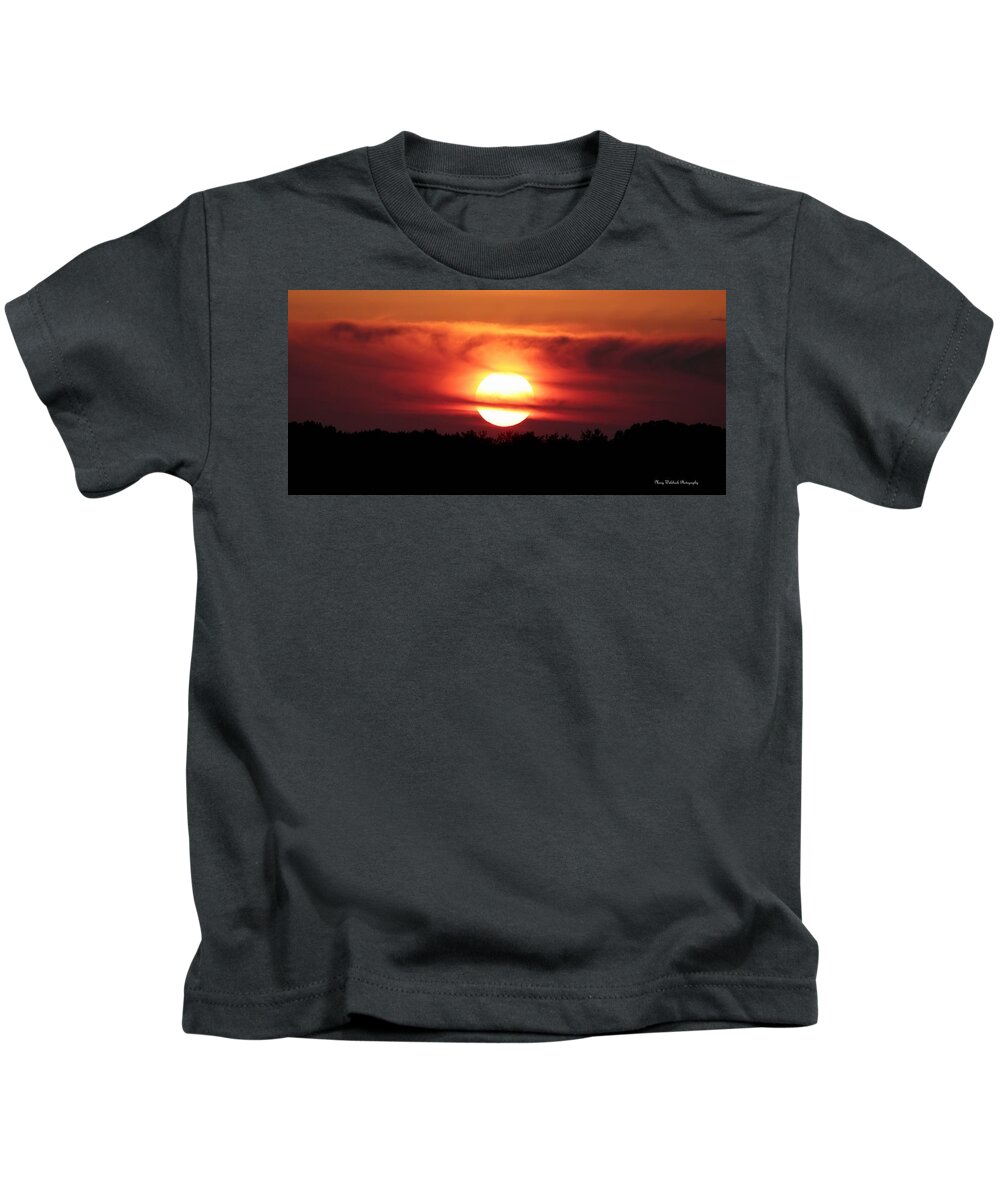 Setting Sun Kids T-Shirt featuring the photograph Wonderous Sunset by Mary Walchuck