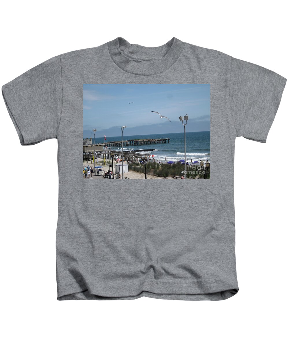 New Jersey Kids T-Shirt featuring the photograph Atlantic City 2009 by HEVi FineArt