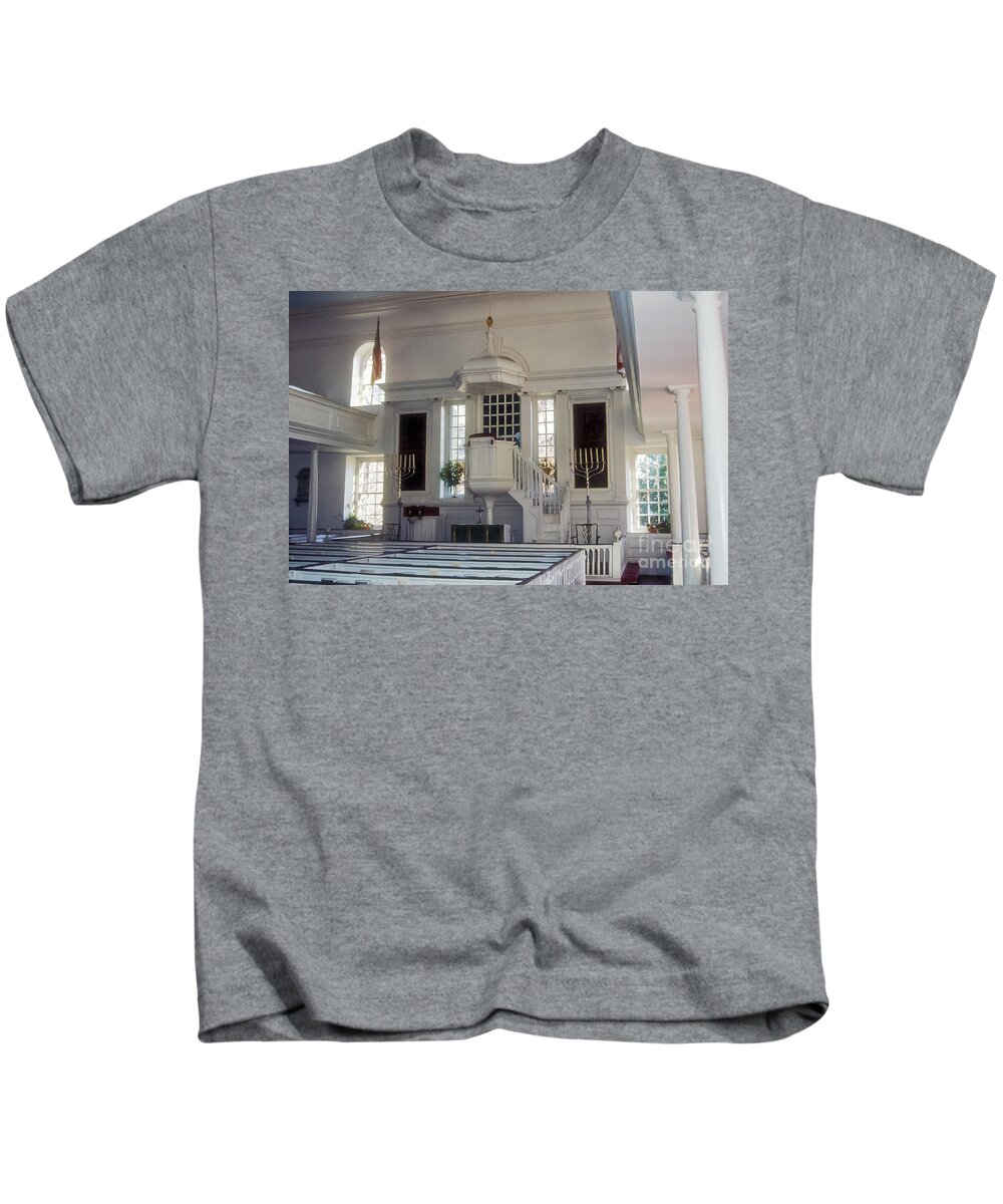 Alexandria Kids T-Shirt featuring the photograph Christ Church Interior by Bob Phillips