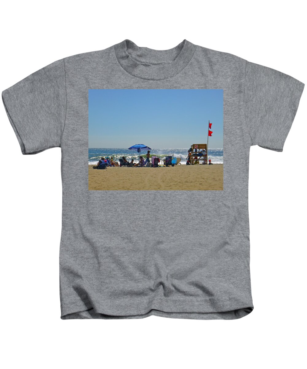 Summer Kids T-Shirt featuring the photograph Double red by Ellen Paull