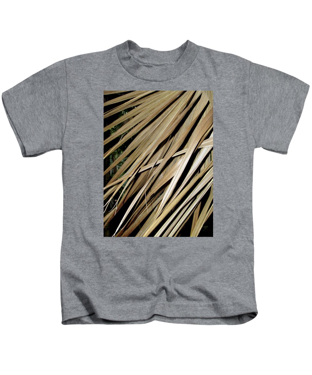 Pattern Kids T-Shirt featuring the photograph Dry Palm Leaves by Bob Slitzan