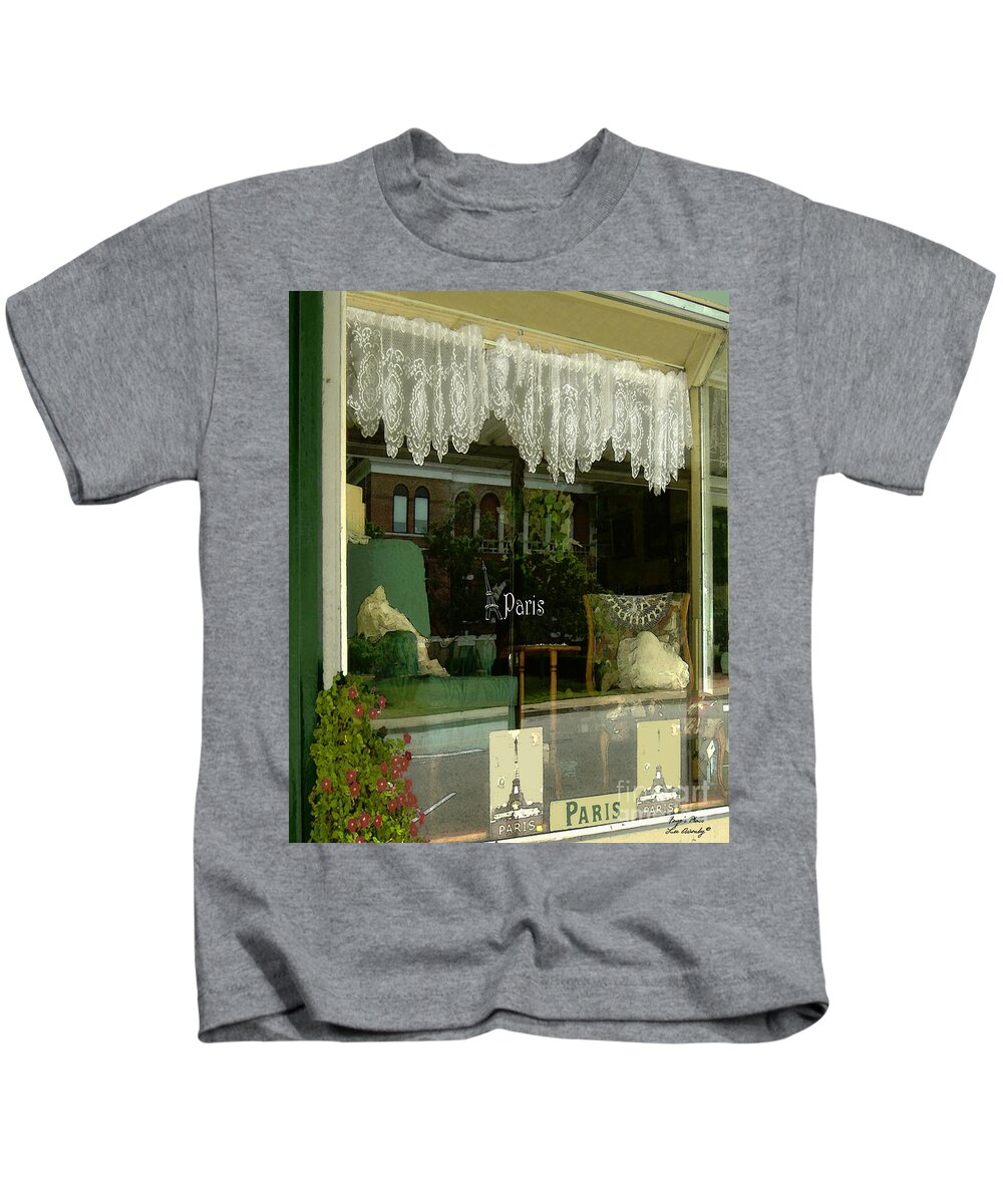 Paris Tennessee Kids T-Shirt featuring the photograph Faye's Place by Lee Owenby