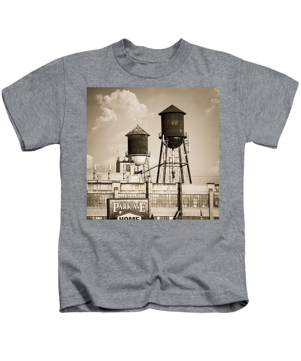 Water Towers Kids T-Shirt featuring the photograph New York water tower 8 - Williamsburg Brooklyn by Gary Heller