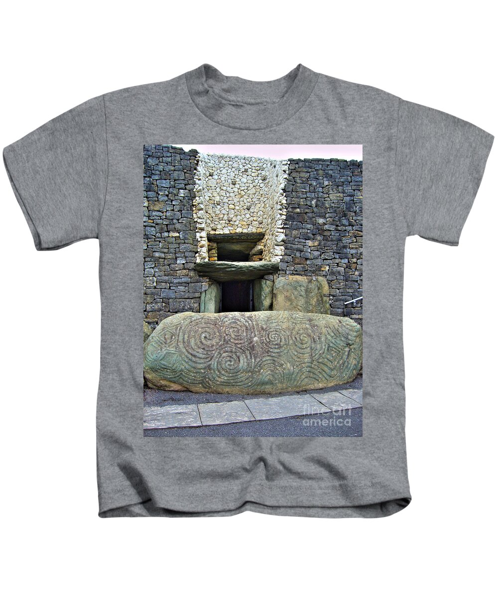Newgrange Kids T-Shirt featuring the photograph Newgrange entrance by Nina Ficur Feenan