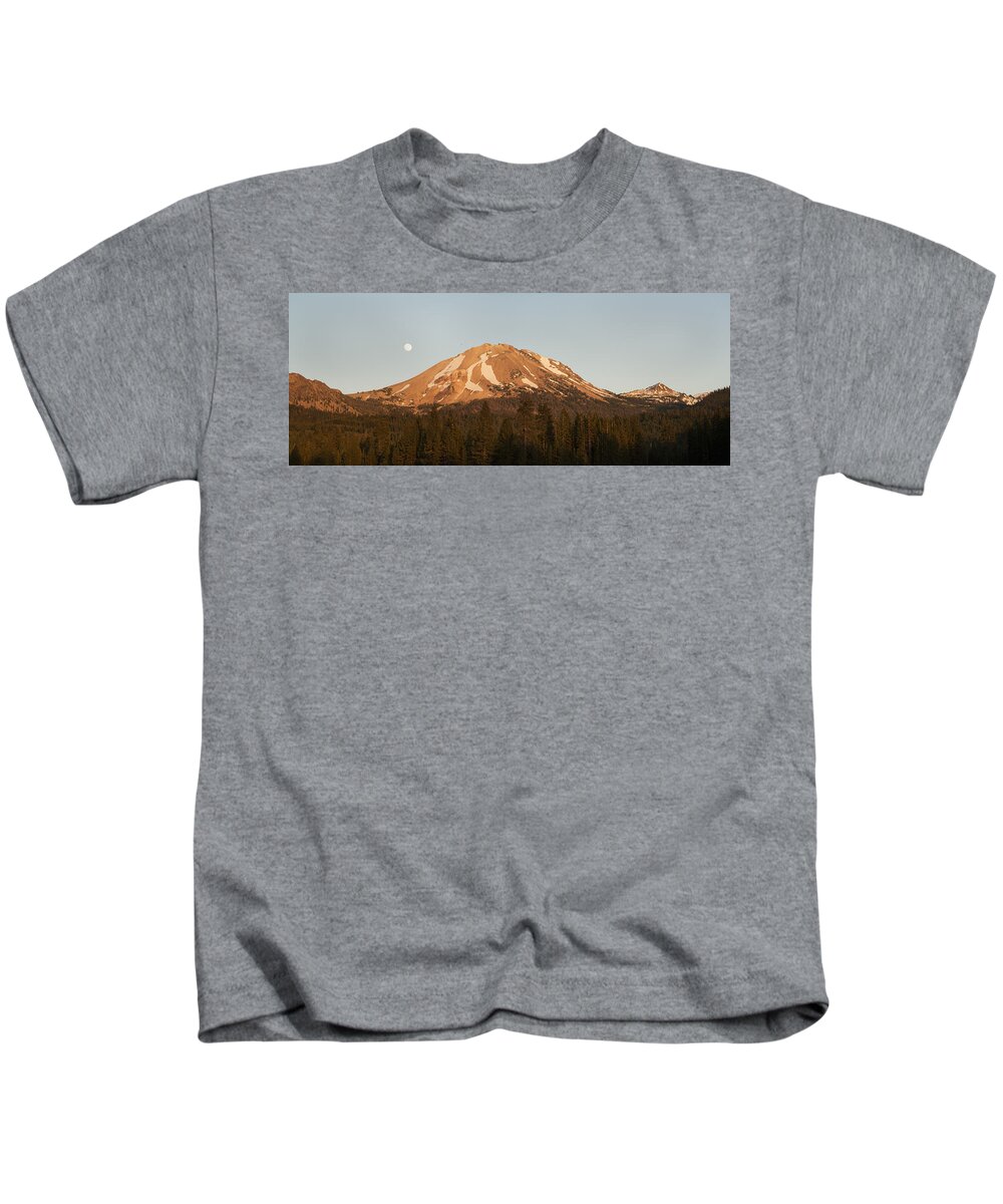 538021 Kids T-Shirt featuring the photograph Sunset At Lassen Volcanic Np California by Kevin Schafer