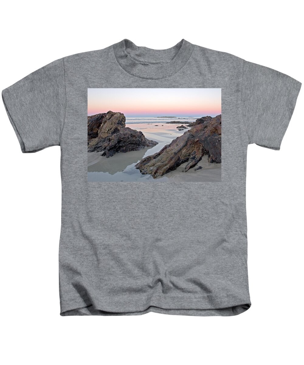 Beach Kids T-Shirt featuring the photograph Sunset Denhams Beach. by Steven Ralser