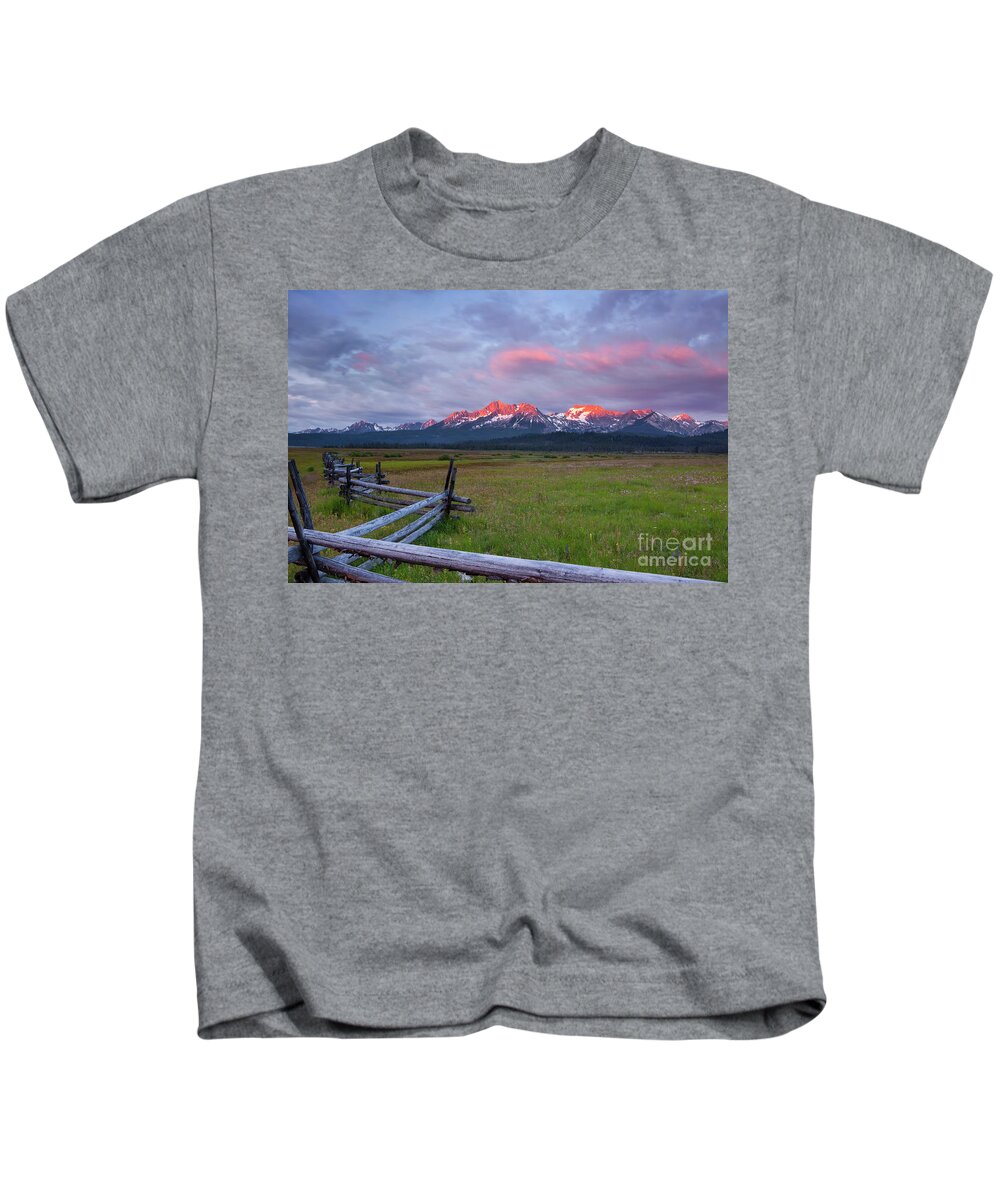 Landscape Photography Kids T-Shirt featuring the photograph Dawn light on the Sawtooth Mountains by Keith Kapple