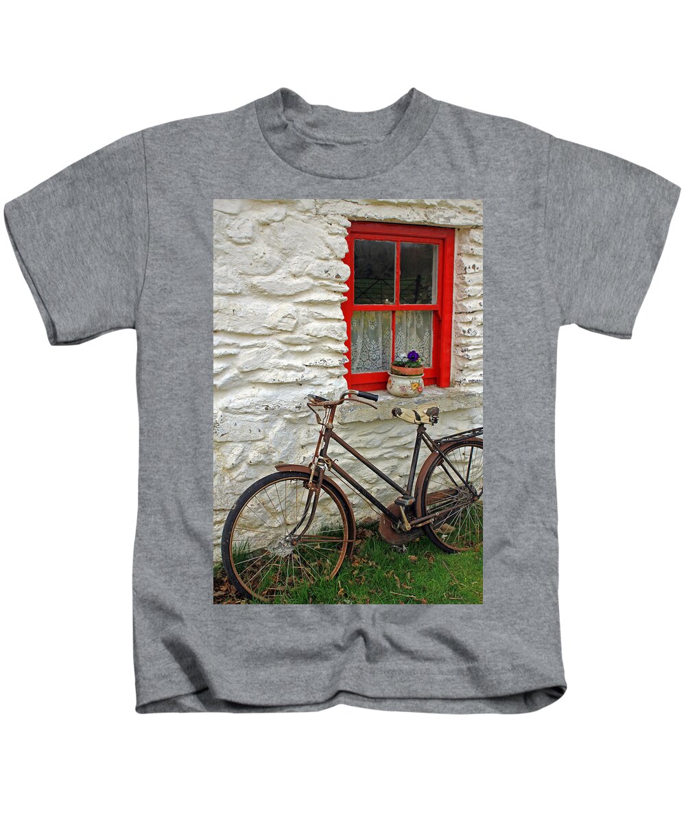Houses Kids T-Shirt featuring the photograph Red Window by Jennifer Robin
