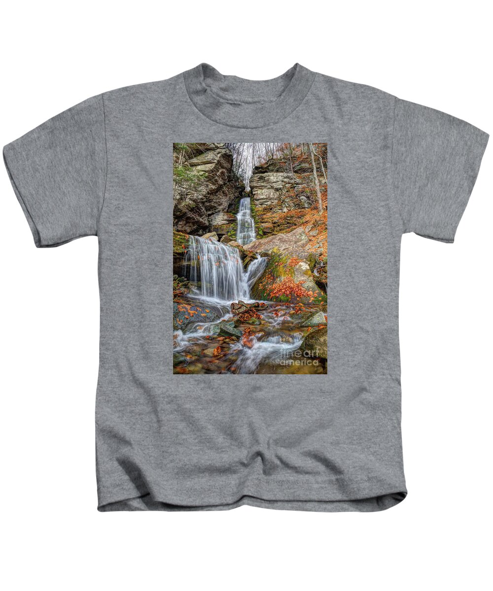 Denning Ny Kids T-Shirt featuring the photograph Autumns end by Rick Kuperberg Sr