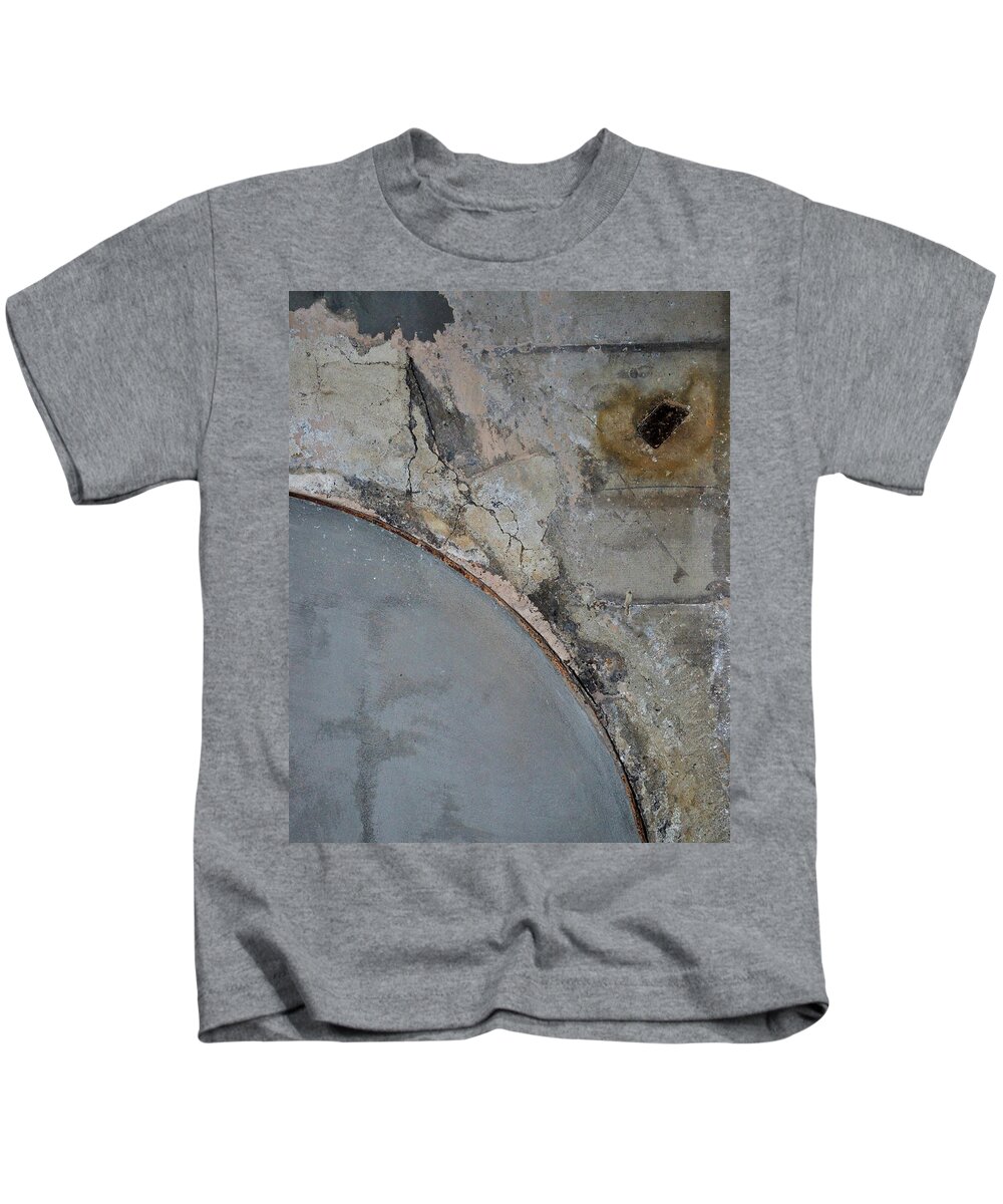 Architecture Kids T-Shirt featuring the photograph Carlton 5 by Tim Nyberg