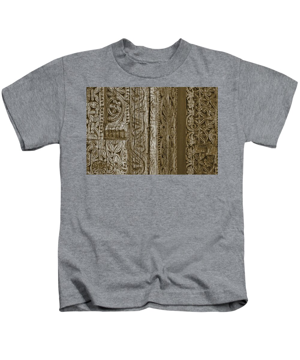 Southwestern Kids T-Shirt featuring the photograph Carving - 2 by Nikolyn McDonald