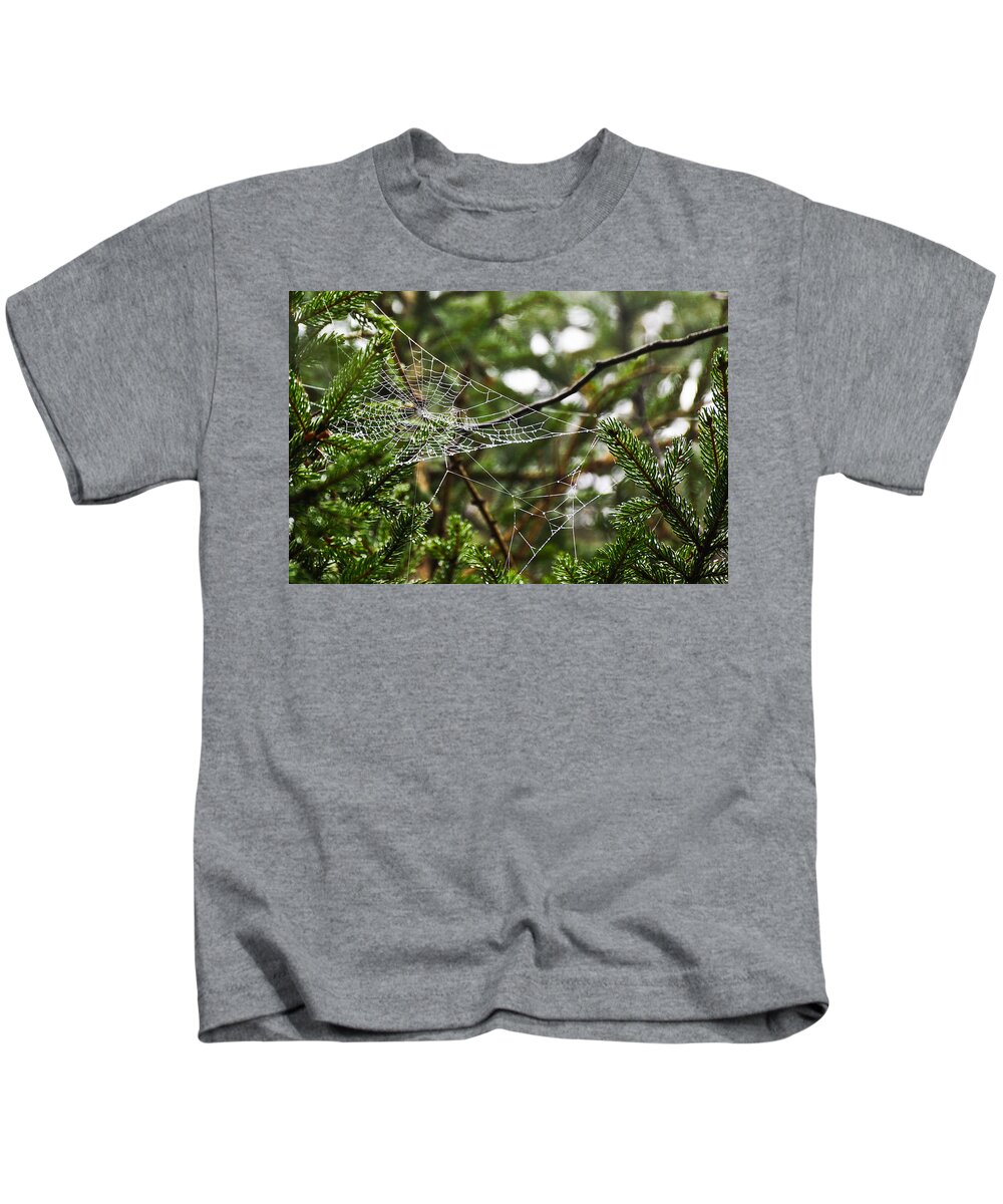 Wonalancet Kids T-Shirt featuring the photograph Collecting Raindrops by Rockybranch Dreams