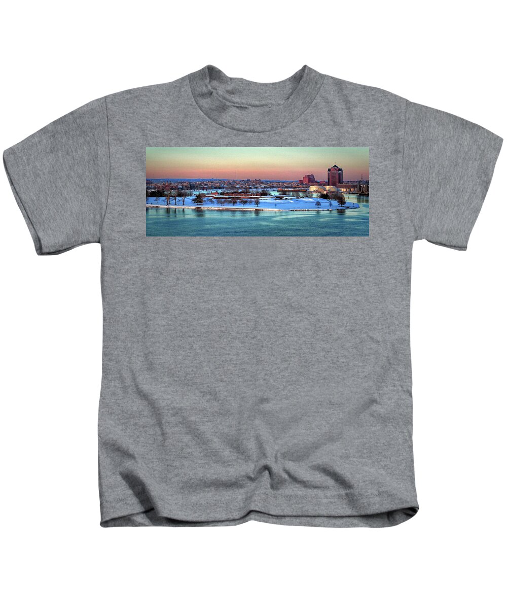 Fort Mchenry Kids T-Shirt featuring the photograph Fort McHenry Shrouded in Snow by Bill Swartwout