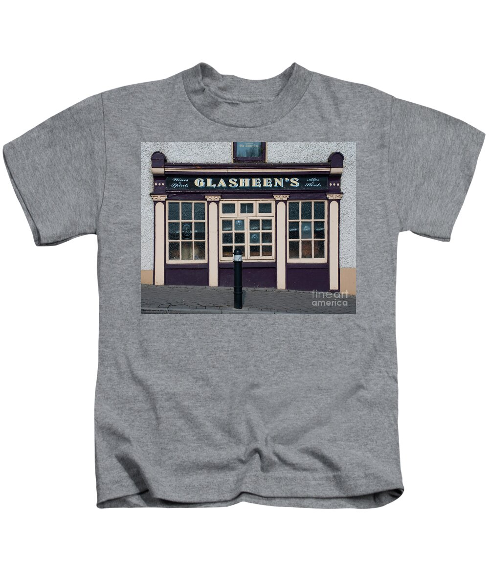 Glasheens Kids T-Shirt featuring the photograph Glasheen's Old Abbey Inn by Joe Cashin