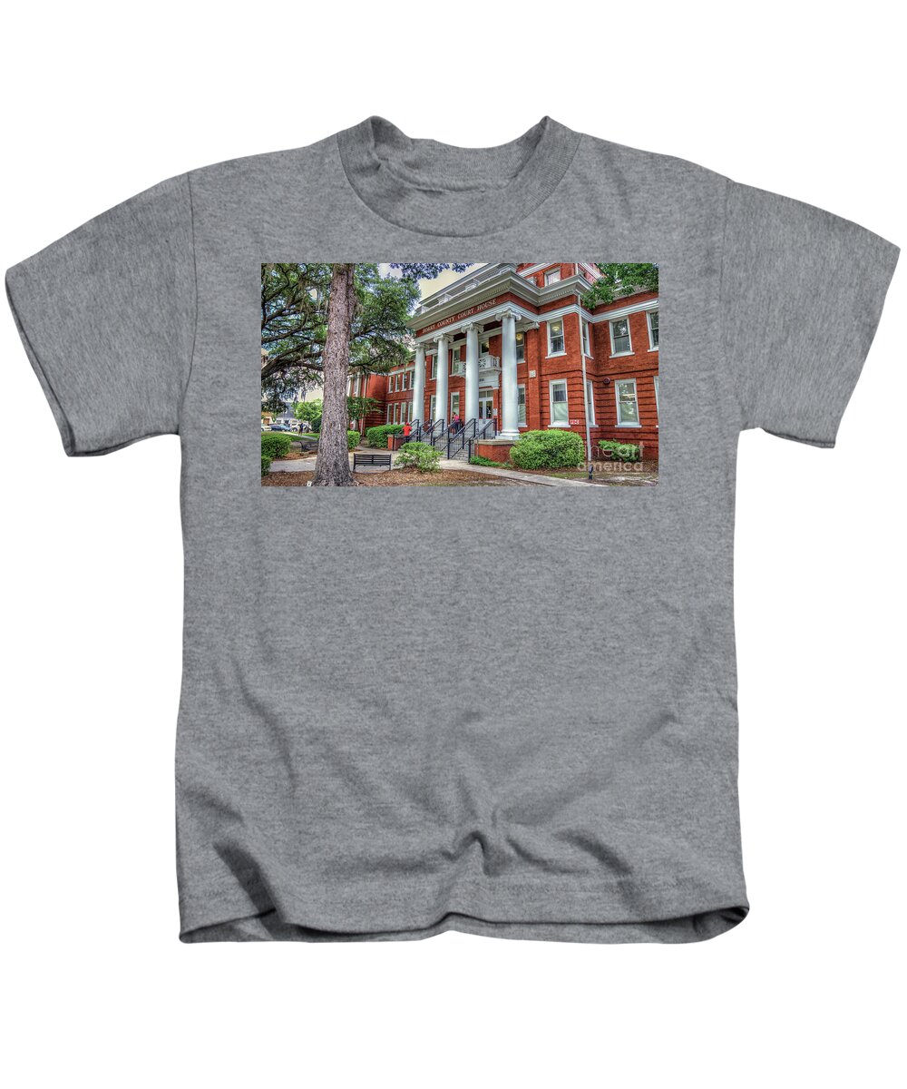 Horry County Kids T-Shirt featuring the photograph Horry County Court House by David Smith
