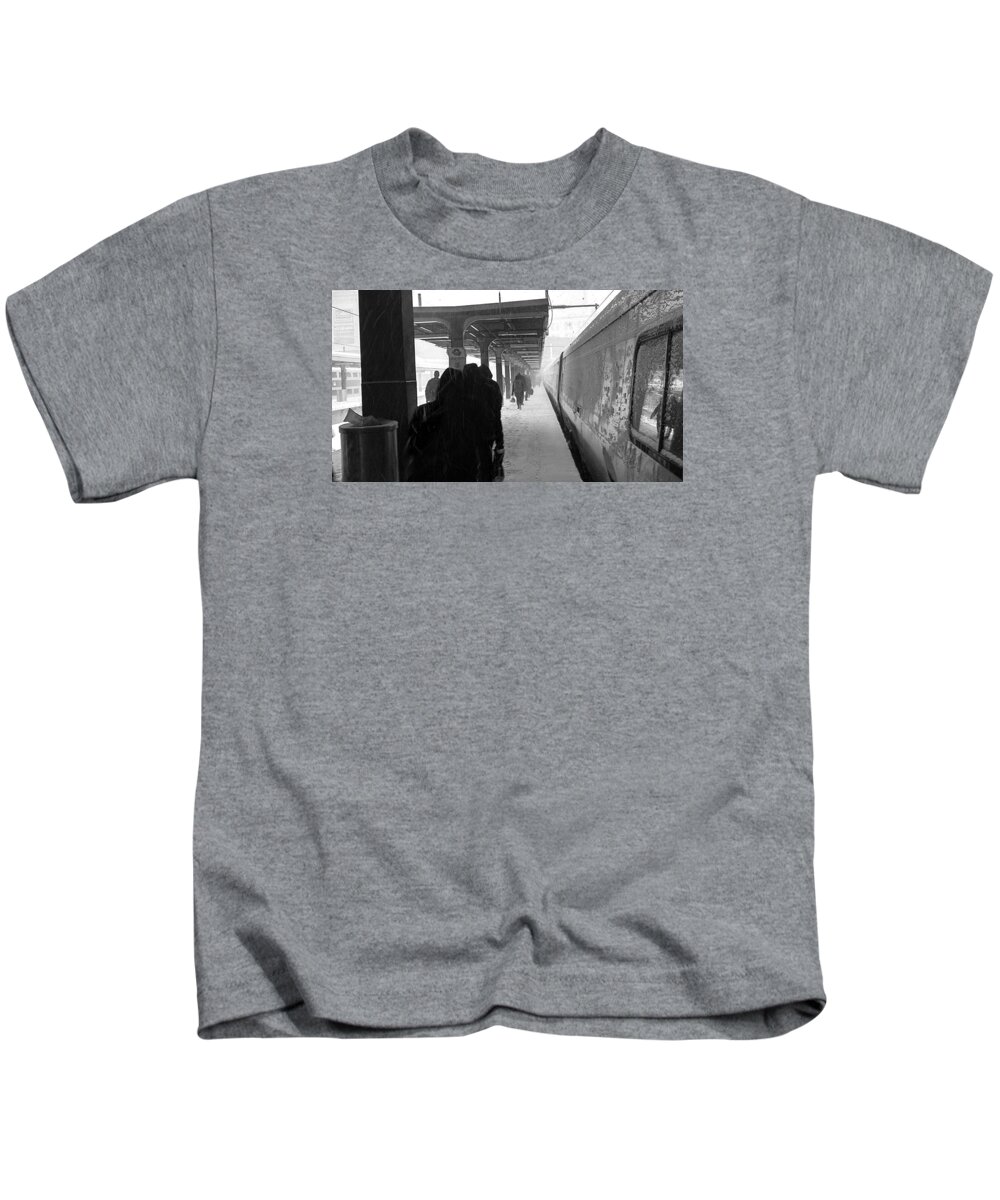 Boston Kids T-Shirt featuring the photograph Into the Storm by Christopher Brown