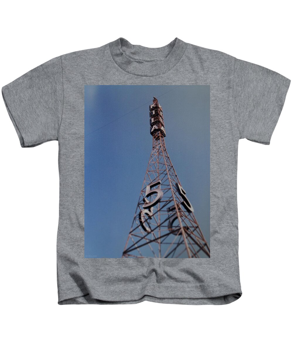 Hollywood Kids T-Shirt featuring the photograph K T L A Channel 5 by Rob Hans