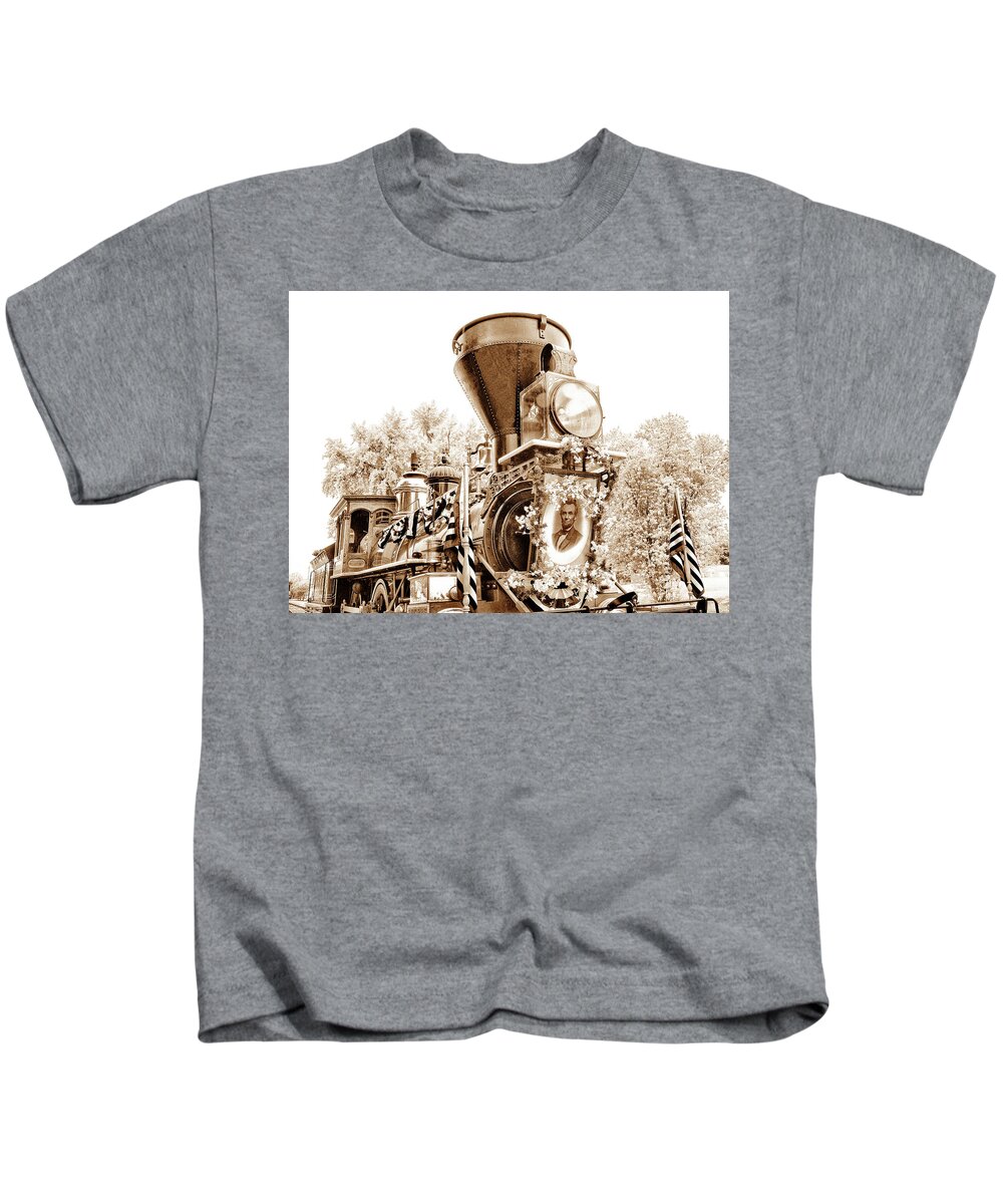 Lincoln Funeral Train Kids T-Shirt featuring the photograph Lincioln Train - Profile by Paul W Faust - Impressions of Light