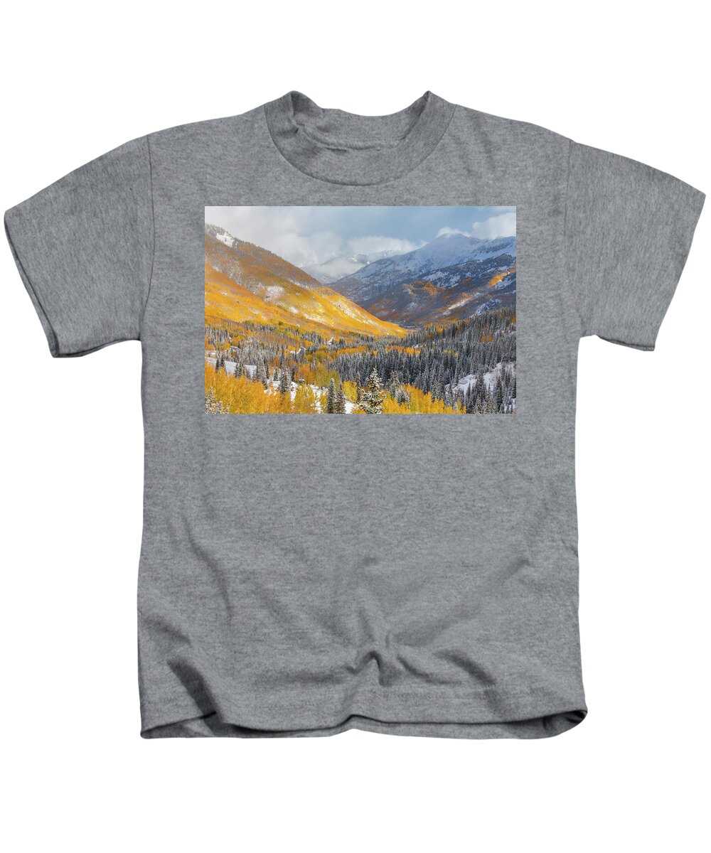 Aspen Trees Kids T-Shirt featuring the photograph Million Dollar Drive by Darren White
