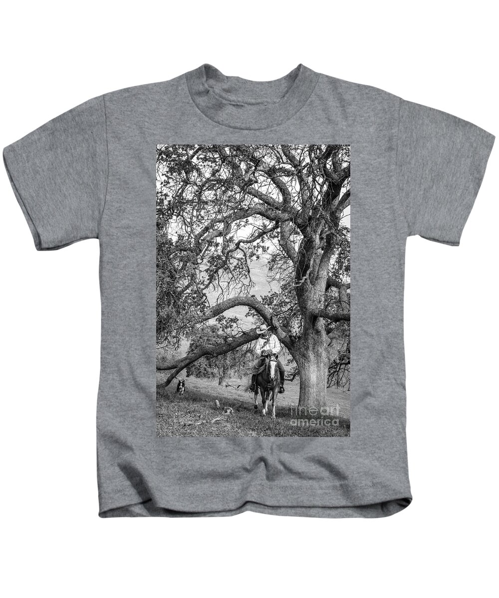 Cowboys Kids T-Shirt featuring the photograph Oak Arches by Diane Bohna