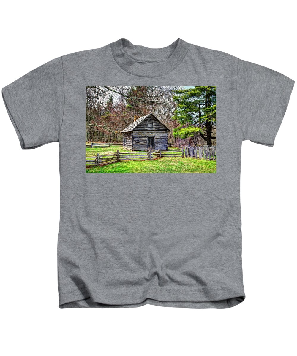 Puckett's Cabin Kids T-Shirt featuring the photograph Puckett's Cabin by Dale R Carlson