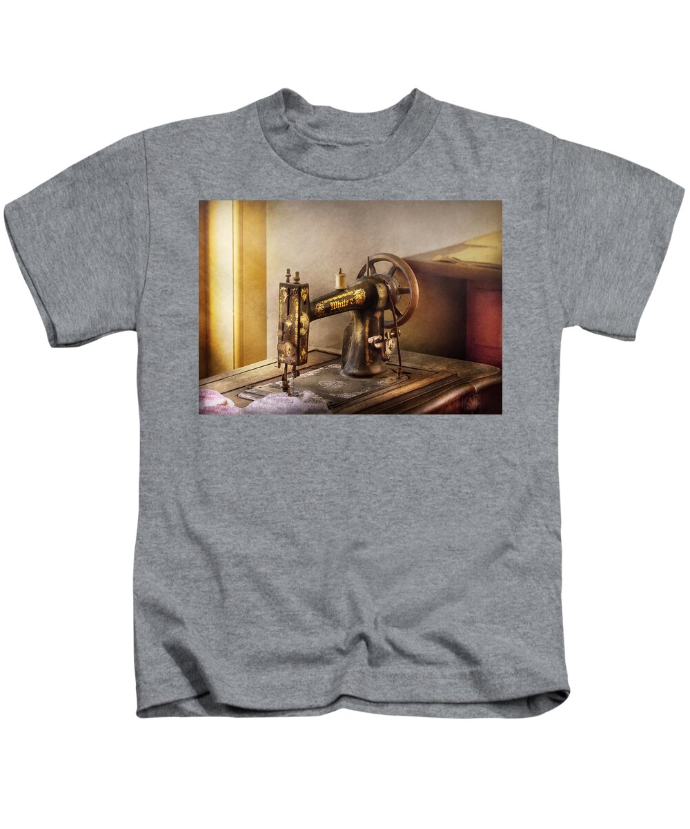 Sewing - A black and white sewing machine Kids T-Shirt by Mike Savad -  Pixels