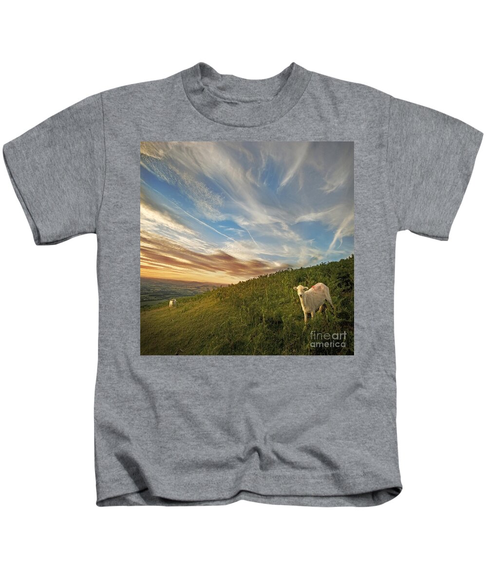 Long Mynd Hill Kids T-Shirt featuring the photograph The colours of the evening by Ang El