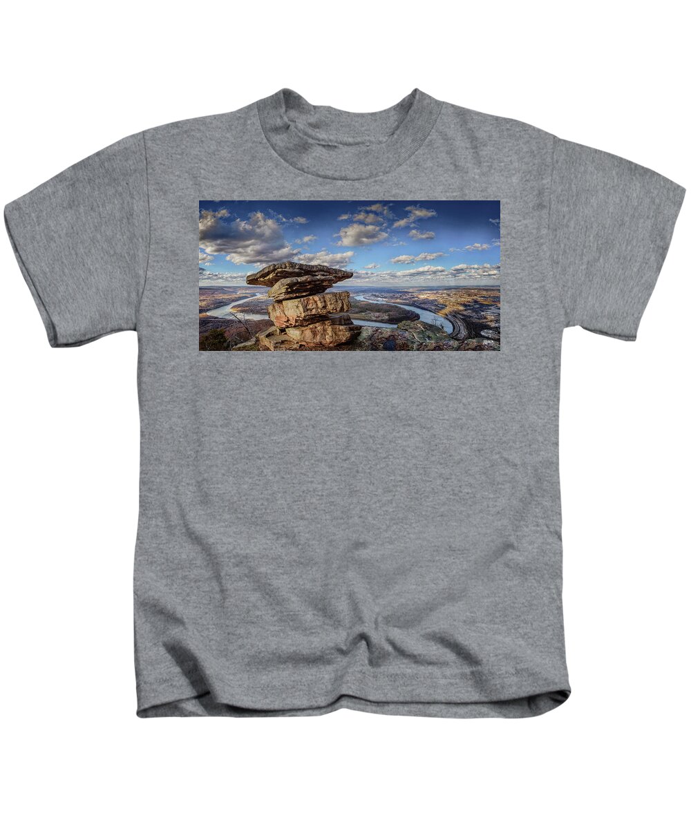 Moccasin Bend Kids T-Shirt featuring the photograph Umbrella Rock Overlooking Moccasin Bend by Steven Llorca