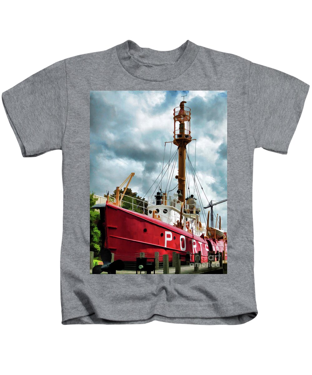 Portsmouth Kids T-Shirt featuring the painting United States Lightship Portsmouth 1 by Jeelan Clark