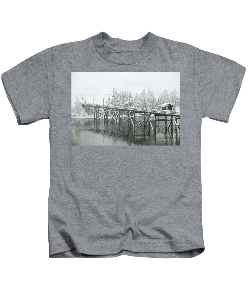 Pier Kids T-Shirt featuring the photograph Winter morning in the pier by Sal Ahmed