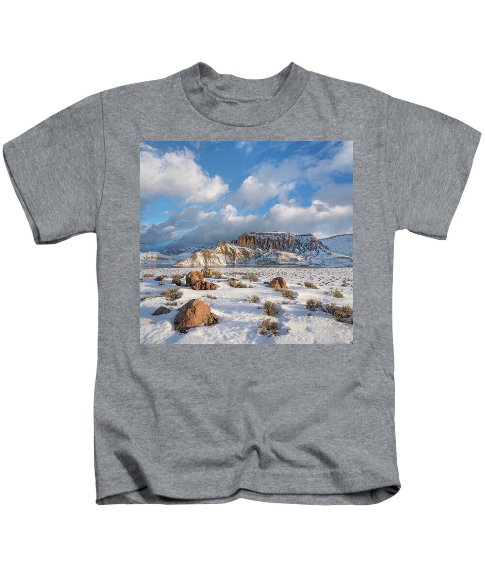 00567558 Kids T-Shirt featuring the photograph Dillon Pinnacles In Winter, Curecanti National Recreation Area, Colorado #2 by Tim Fitzharris