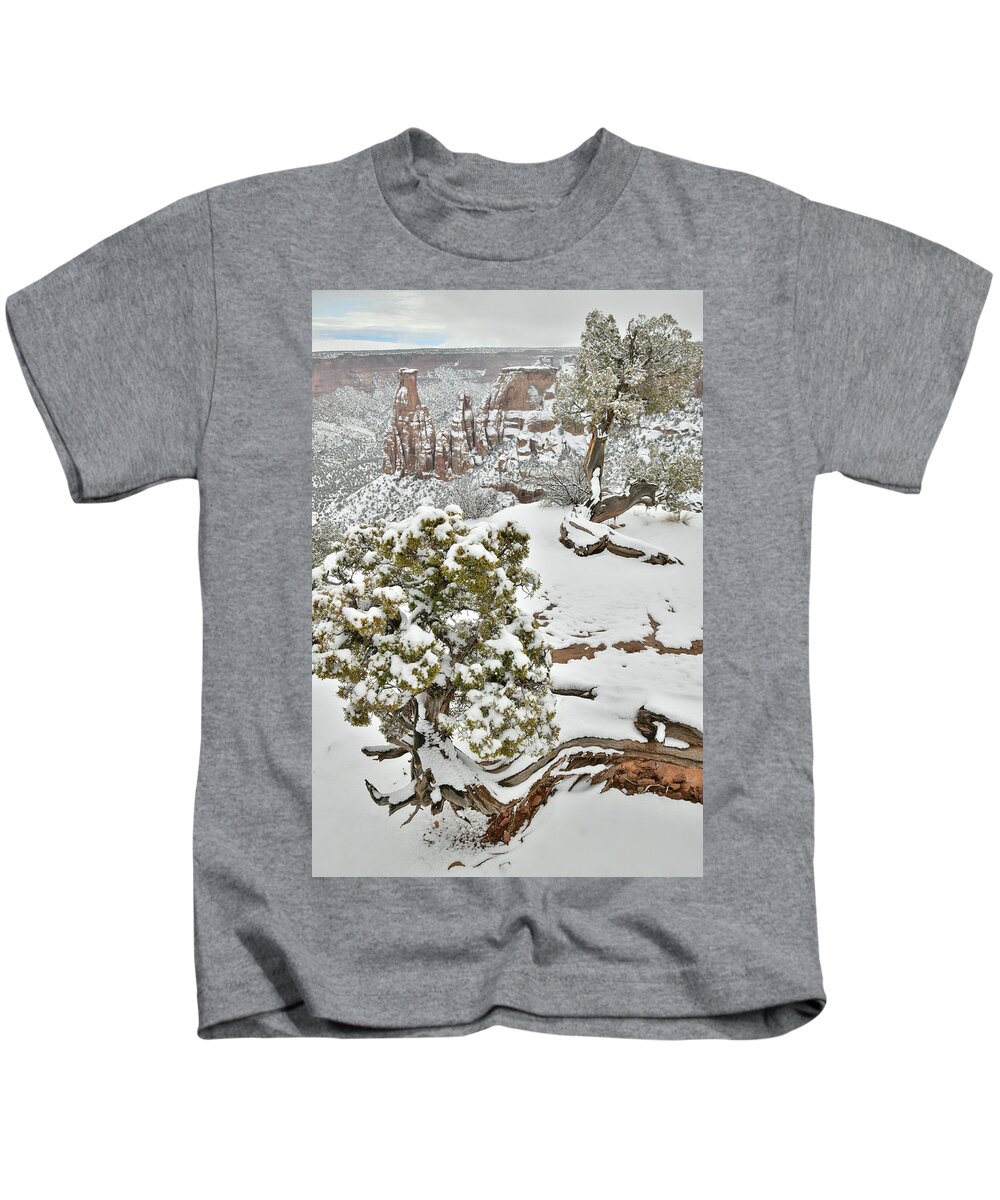 Colorado National Monument Kids T-Shirt featuring the photograph Along Rim Rock Drive in Colorado National Monument by Ray Mathis